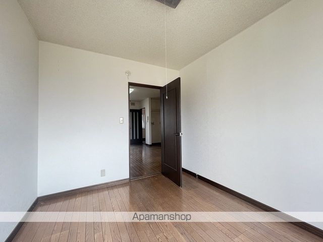 ウッドハウス追分の内装写真