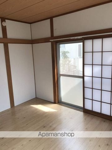 井田町戸建の内装写真
