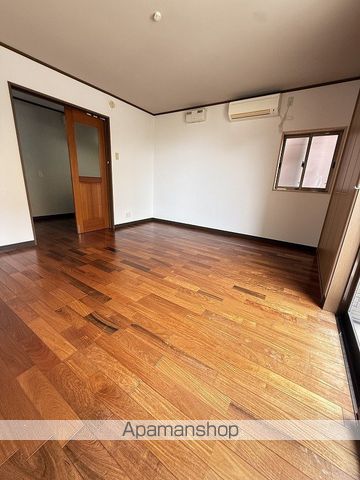 丸井ハイツ崎岡の内装写真