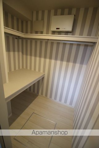 クロムノワールの内装写真