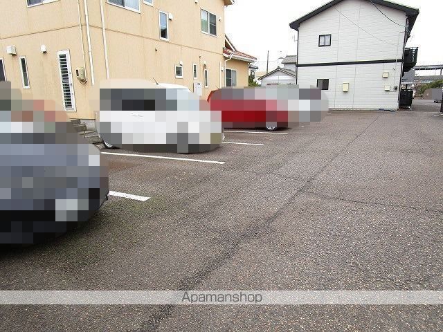 ヒルズオアシスの外観写真