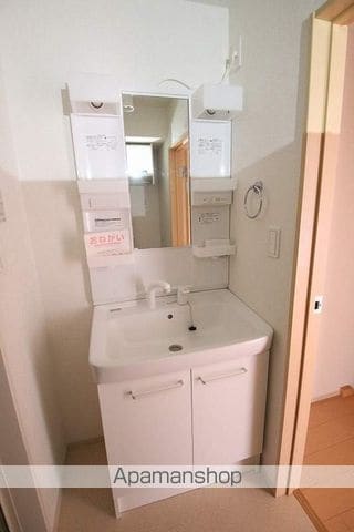 リヴァーイーストHORIIKEの内装写真