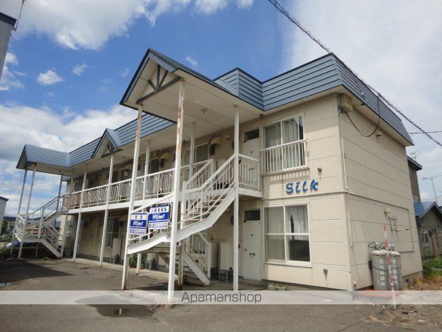 ＪＲ函館本線 滝川駅 バス乗車時間：5分 最寄りバス停で下車 徒歩4分 築37年