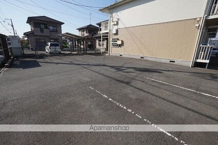 メゾンマキモト[1DK/33.12m2]の駐車場