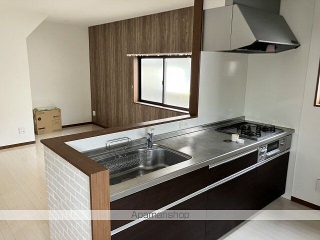 辻貸家　皆実町[3LDK/68m2]のリビング・居間1