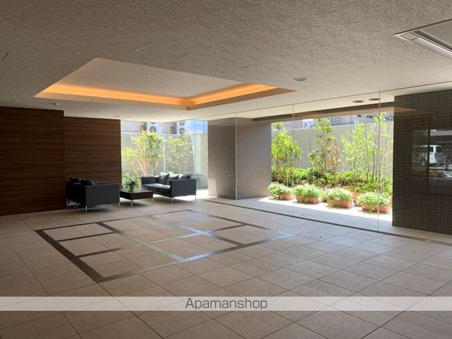 サングランデ八王子[2LDK/60.23m2]のエントランス