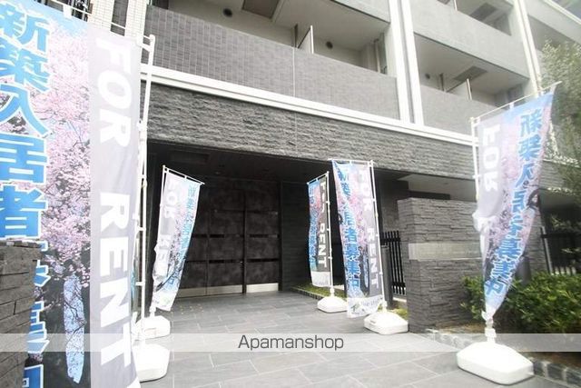 ファーストフィオーレ江坂江の木町パークサイドの玄関写真