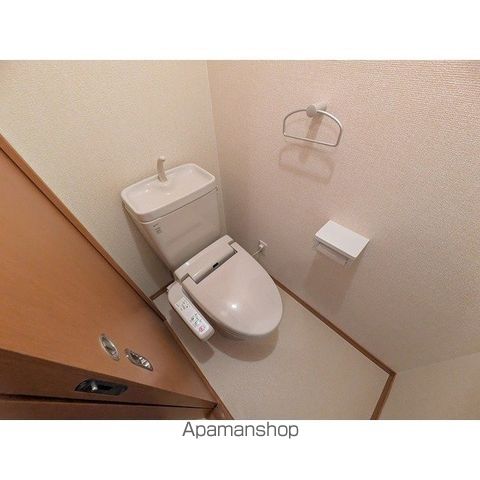 FOR YOU 木の実の内装写真