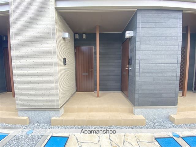 イリスプリエールの玄関写真