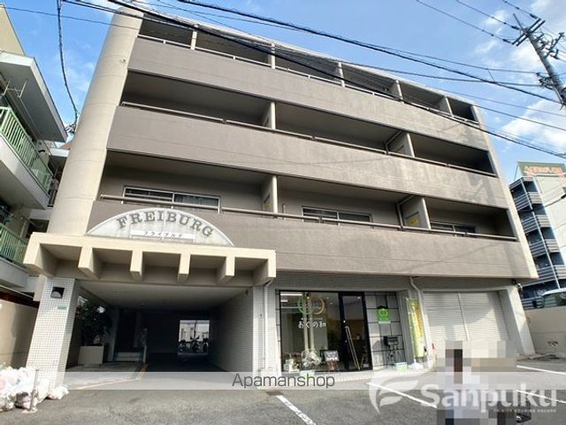 フライブルグマンションの外観写真