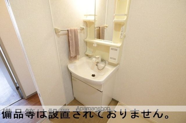 ロビュスト三栄IIの内装写真