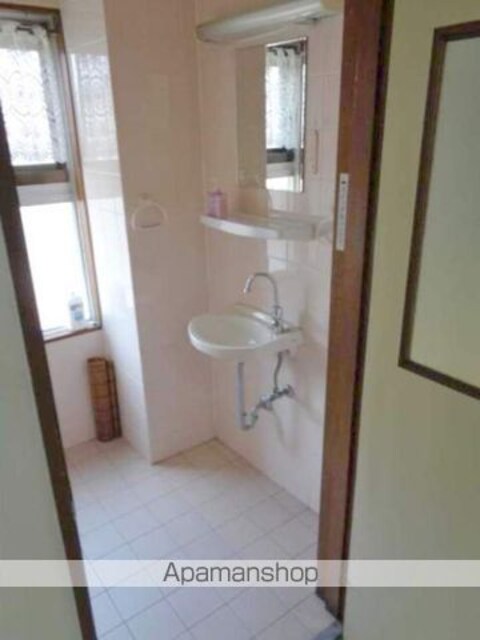 和歌山県和歌山市友田町４丁目[事務所/45.93m2]の共用部3