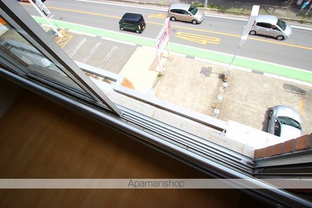 鶴ヶ岡マンションの内装写真