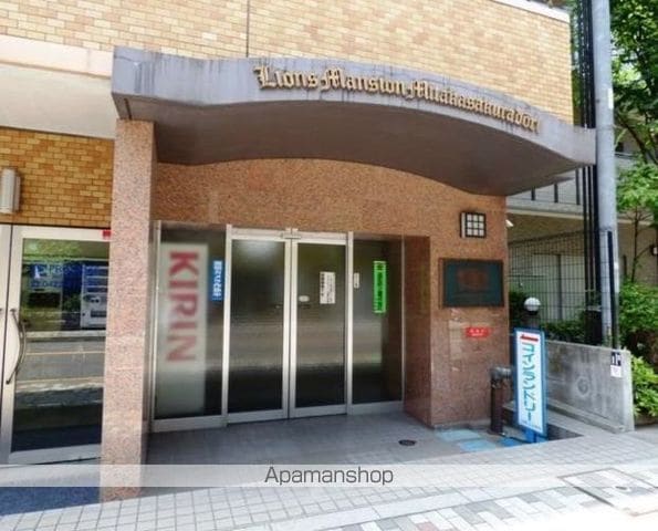 ライオンズマンション三鷹さくら通りの外観写真