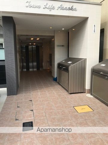 タウンライフ朝岡の玄関写真