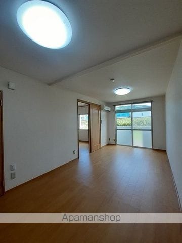 エルディム川西の内装写真