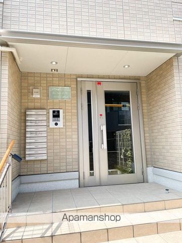 エルスール江坂の玄関写真