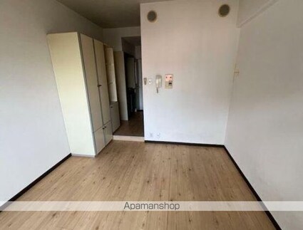 メゾン・ド・栗林公園[1R/18m2]のリビング・居間