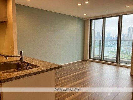 ベイズタワー＆ガーデン[1LDK/61.45m2]のリビング・居間