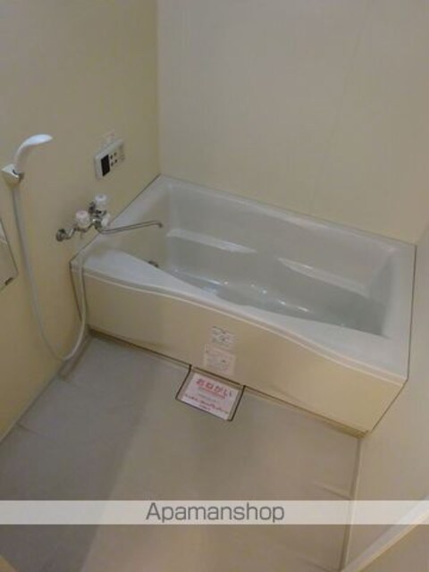 和歌山県和歌山市紀三井寺[3LDK/70.57m2]のバス
