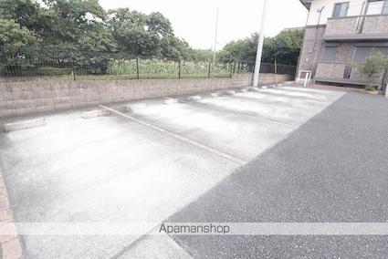 ルージュモア・ルージュコート　コート[2LDK/49m2]の駐車場