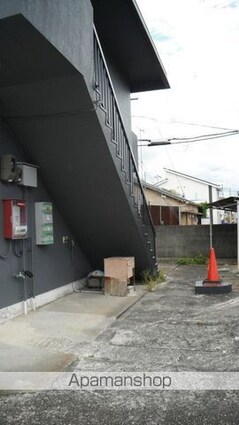 和歌山県和歌山市粟[2DK/39m2]のエントランス