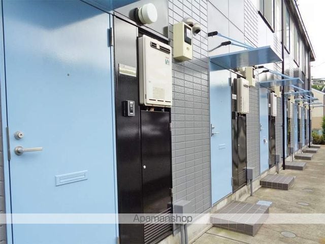 レオパレスアルカンシェルの玄関写真