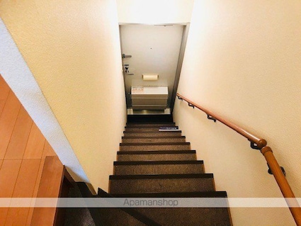 レオパレス前ヶ崎[1K/26.08m2]の玄関