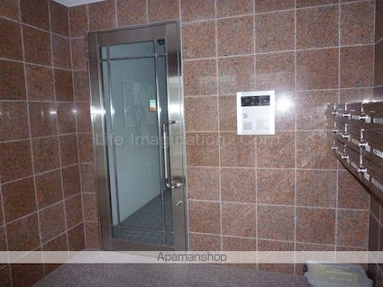 レジデンス・ジャパン３[2DK/45m2]の共用部1