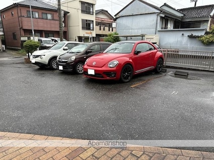 煉瓦の家　ＳＡＫＵＲＡＩ[1LDK/32m2]の駐車場