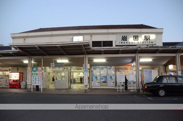 シャルマン麻里布の周辺写真