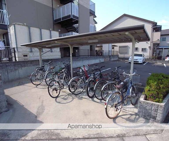 レオパレスインパクトIの外観写真