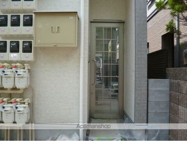 東京都国分寺市東恋ヶ窪４丁目[1R/12m2]のエントランス1