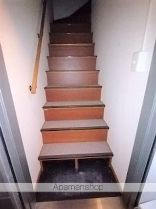 レオパレスワンズヴィレッジ大宮[1K/26.08m2]の玄関