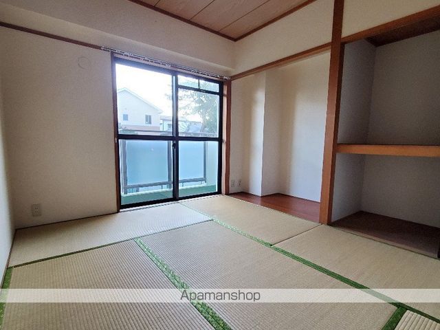 ハイツ飯泉 A棟の内装写真