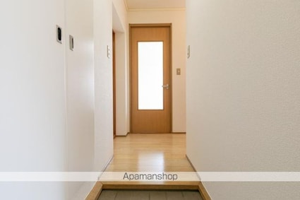 ルポール２[2DK/51.89m2]の玄関