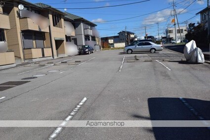 シャーメゾンＫ＆Ｋ　Ｃ[2LDK/50.04m2]の駐車場2