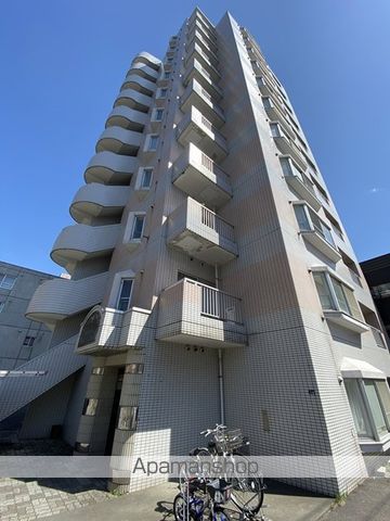 クレステージ南6条の外観写真