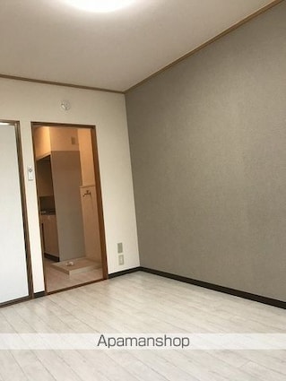 ヴァンセーヌ今村　Ｂ棟[1R/20m2]のリビング・居間