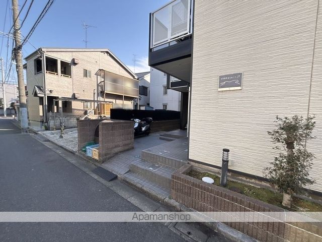 レオパレスSの玄関写真