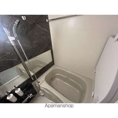 コンフォリア・リヴ板橋本町の内装写真