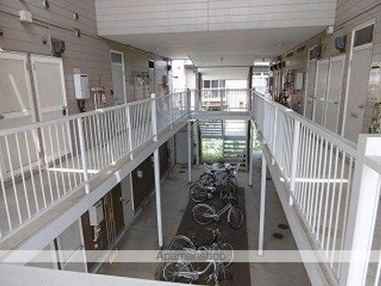 センチュリーハウス津志田Ａ[2K/39.74m2]の駐車場