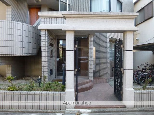ウェルブライト藤崎の玄関写真