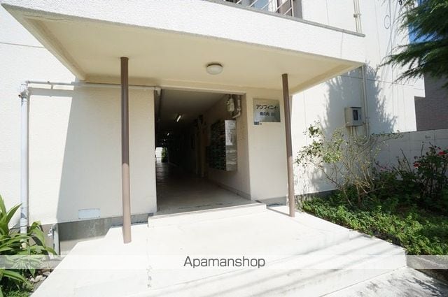 アンフィニィ・橋の内IIIの玄関写真