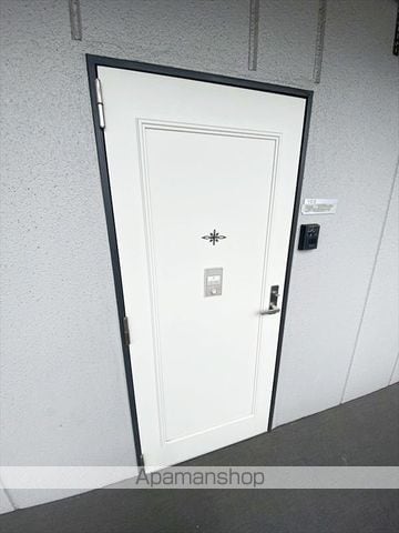 クリスタルハイツの外観写真