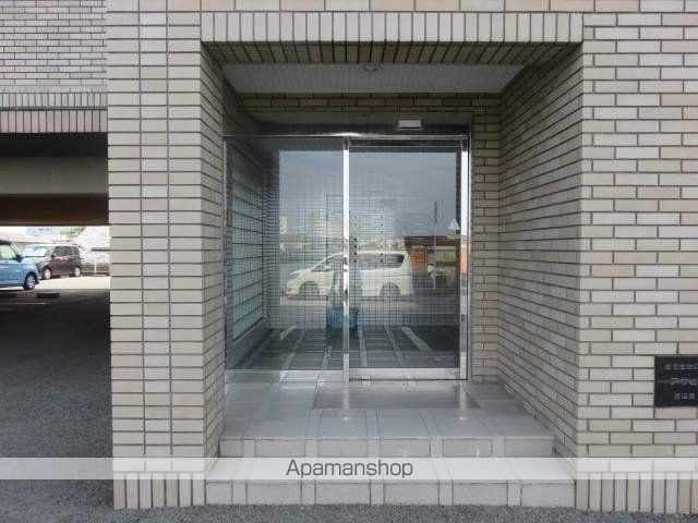 アサヒパレス港町の玄関写真