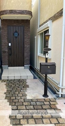 桃井戸建[1SLDK/81.57m2]のエントランス