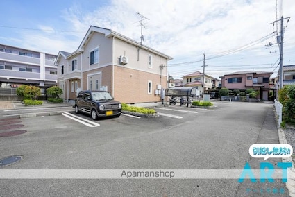 サン　リット　Ａ[1R/35.98m2]の駐車場