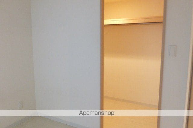 AULII S8W9の内装写真