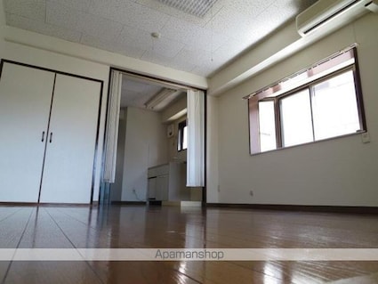 ＶＩＬＬＡ　ＳＯＮＯＤＡ[1R/28.86m2]のリビング・居間
